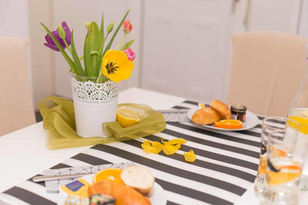 Red Valentino Apartment Split Ngoại thất bức ảnh